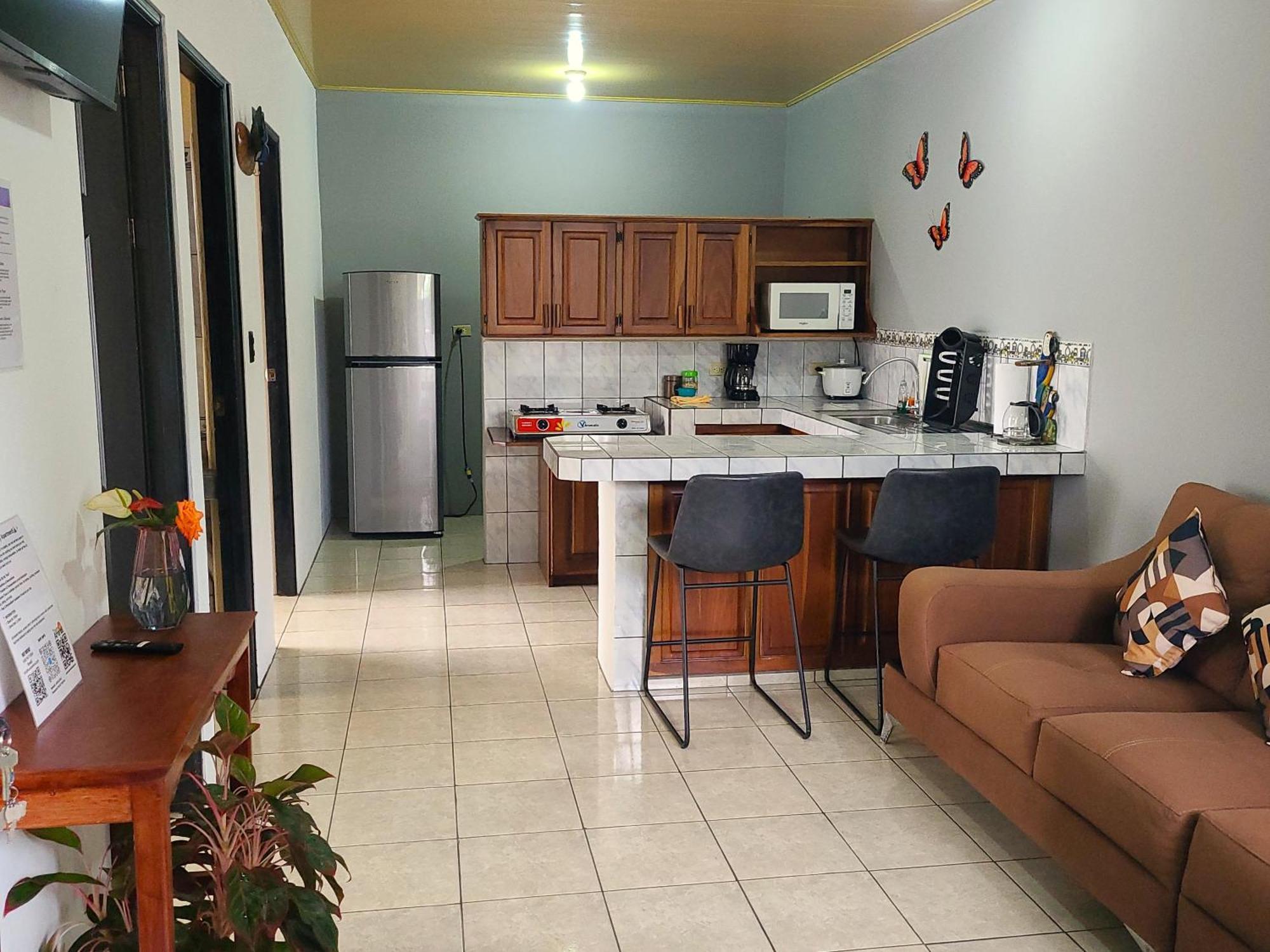 Butterfly Apartments La Fortuna Exterior photo