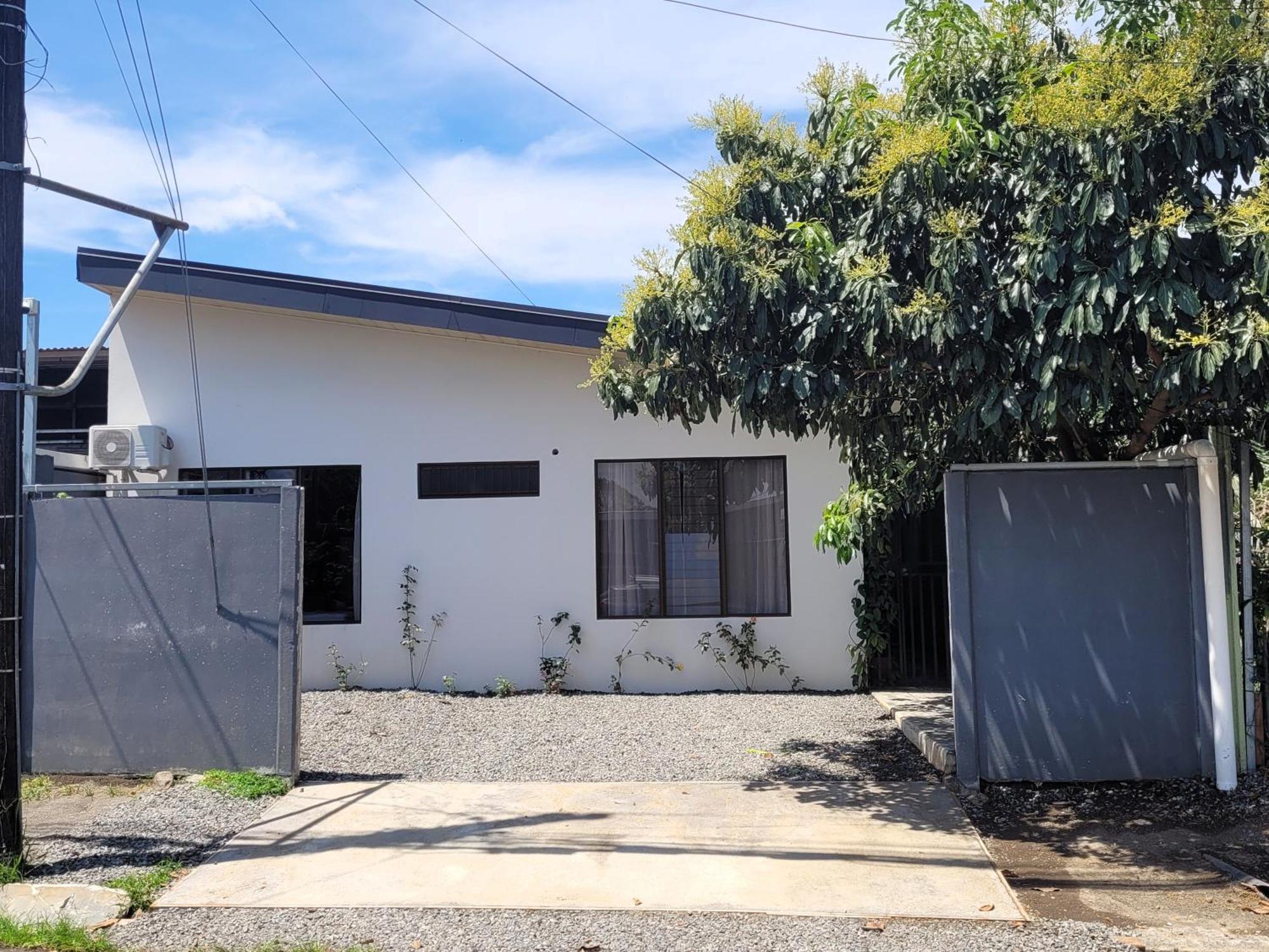 Butterfly Apartments La Fortuna Exterior photo